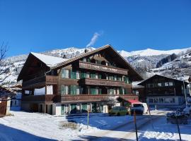 Hotel Garni Alpenruh, hotel em Lenk