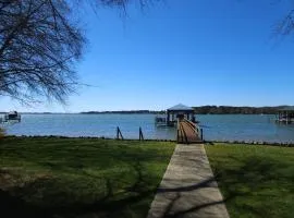 Lakefront Paradise