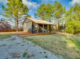 Cozy Henderson Studio - 2 Mi to Norfork Lake!