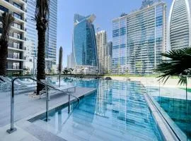 Zada Tower 1BR with amazing Dubai Canal view