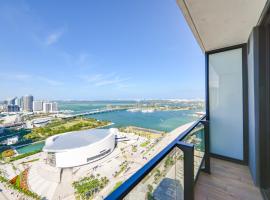 Bayside Luxury: Studio Near Bayfront Park, hotell i Miami