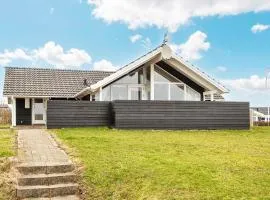 Four-Bedroom Holiday home in Rønde 1