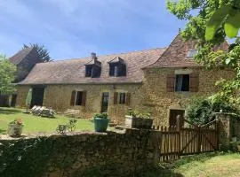 Charmante maison 4 pers avec piscine privative et grand terrain, proche sites touristiques du Périgord - FR-1-616-350