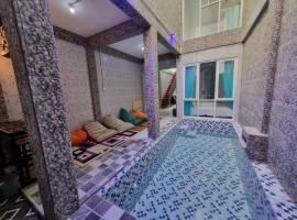 Punten에 위치한 호텔 Villa Private Pool Exclusive di Batu