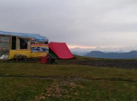 Lambhari view cafe & clamping, luxury tent in Shoja