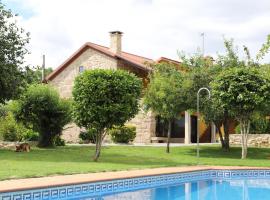 Villa con Piscina Rias Baixas, vil·la a Mondariz