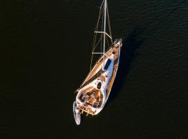 Sailing Life Style - Rejsy mazurskie ze sternikiem., boat in Kolonia Rybacka