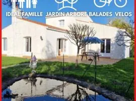 "LA BUISSONNIERE" Maison familiale 6 à 10 personnes, jardin arboré