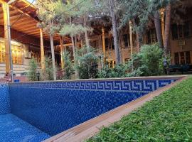 Hotel Kamila, hotel near Samarkand Airport - SKD, Samarkand