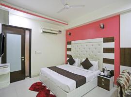 Hotel Star Inn - Delhi Airport, Mahipalpur, Aerocity, отель рядом с аэропортом Аэропорт Дели имени Индиры Ганди - DEL в Нью-Дели