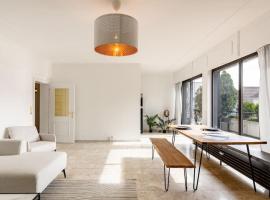 Wohnung mit Küche, Balkon, Netflix im Herzen von Neheim, cheap hotel in Arnsberg