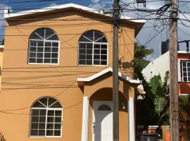BridgeView Arcadia One, hotel v destinaci Portmore