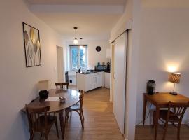 Appartement confort deux Etoiles, hotel in Dole