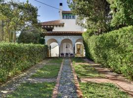 Villa in LaGavina close to beach, one month minimum rent, hotel di S'agaro