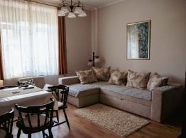 Dobay Apartman Gyula, отель в Дьюле