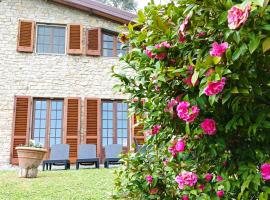 Villa Camelia Tuscany, hotel i Pescia