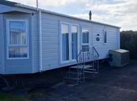 Gold star 6 birth caravan, campsite in Berrow