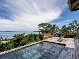 2 BR. Panoramic Lagoon View Villa: Poolside paradise, gourmet kitchen, hôtel à Bora Bora