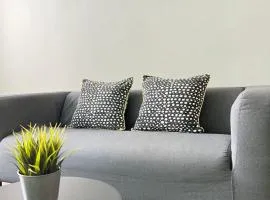 Seaview Holiday Apartment 3 - WiFi & Netflix