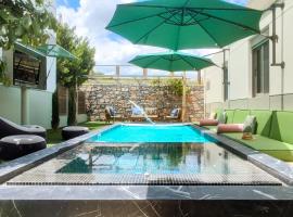 Villa Salvia - Country style luxury & a captivating poolscape, cheap hotel in Áyiai Paraskiaí
