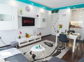 Luxury 2BR Retreat in Central Varna, hotell med parkering i Varna