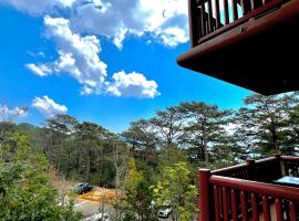 The Forest Lodge at Camp John Hay privately owned unit with parking 371, 5-stjernershotell i Baguio