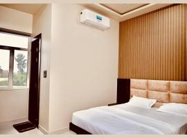 Hotel Rameshwaram, Mathura, four-star hotel in Mathura