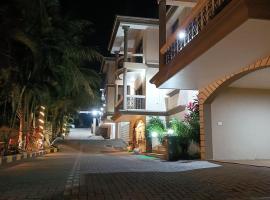Avieeno 3 bhk premium Villas with pool Near Calangute Goa – hotel z parkingiem w mieście Sangolda