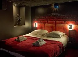"Studio ciné" appartement atypique Climatisé dans le centre ville de Nevers