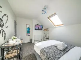 *RA246* For your most relaxed & Cosy stay + Free Parking + Free Fast WiFi *