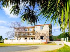 Hotel Campestre Chamuiñas, hotel with parking in Pontevedra