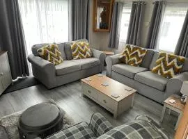 Belfry 6 - Homely Spacious Caravan Seton Sands