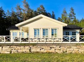 Amazing Home In Lunde With House A Panoramic View, vakantiehuis in Lunde