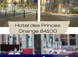 KYRIAD ORANGE Centre Ville - HOTEL & RESTAURANT & BAR - La Galerie d'Art des Princes - Provence Alpes Côte d'Azur - France - Proche A7-A9 - exit21- Châteauneuf-du-Pape Avignon Bollene Nimes, hôtel à Orange
