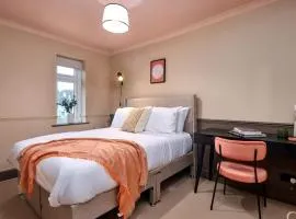 Settle in Winchester - Stylish Self Check-In Rooms
