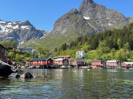 Nusfjord Waterfront Rorbu 18, hotel en Ramberg