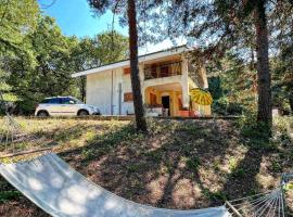 Majella Green House, vacation home in Roccamontepiano