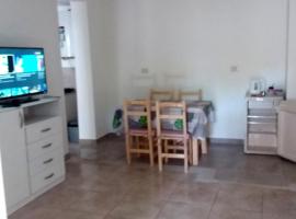 Lupita 1, apartment in General Roca