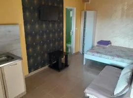 Apartmani Holiday Sutomore