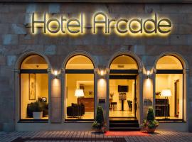 Arcade Hotel، فندق في فوبرتال