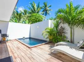 Atupa Suites、にあるラロトンガ国際空港 - RARの周辺ホテル