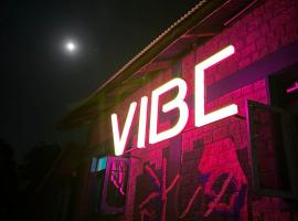 Vibe Hostel, hotel en Dharamshala