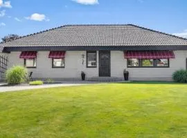 Ferienhaus Kronenpark, Angelcamp mit Angelboot, Kanus, Fahrräder, Jakuzzi, uvm.