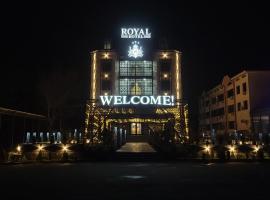 Royal Hotel, hotel in Navoi