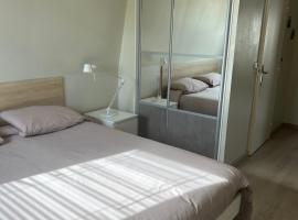 Entre Paris et Disneyland, hotel sa Chelles