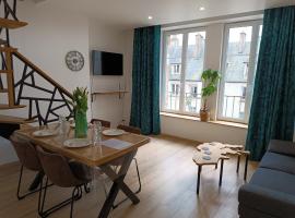 Beau duplex hyper centre, hotel a Coutances