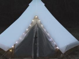 The Bell Tolls, luxury tent in Turtletown