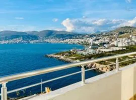 Redi's Seaview Apartments