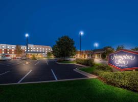 Hampton Inn McHenry, hotel in zona Parco Divertimenti Donley's Wild West Town, McHenry