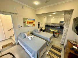 Studio Bena 1- Single bed - próx ao Shopping Iguatemi, hotel con estacionamiento en Campinas